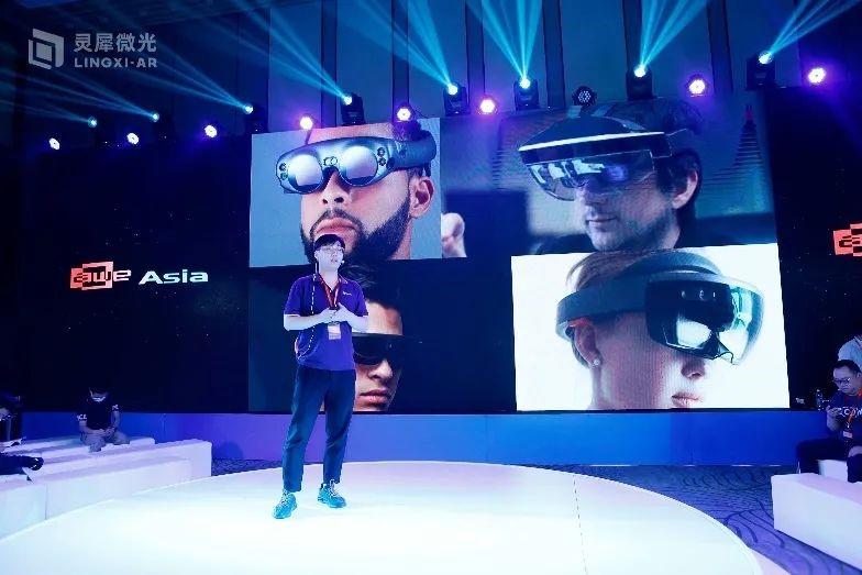 灵犀微光阿拉丁Bi参考机型新品亮相AWE2022