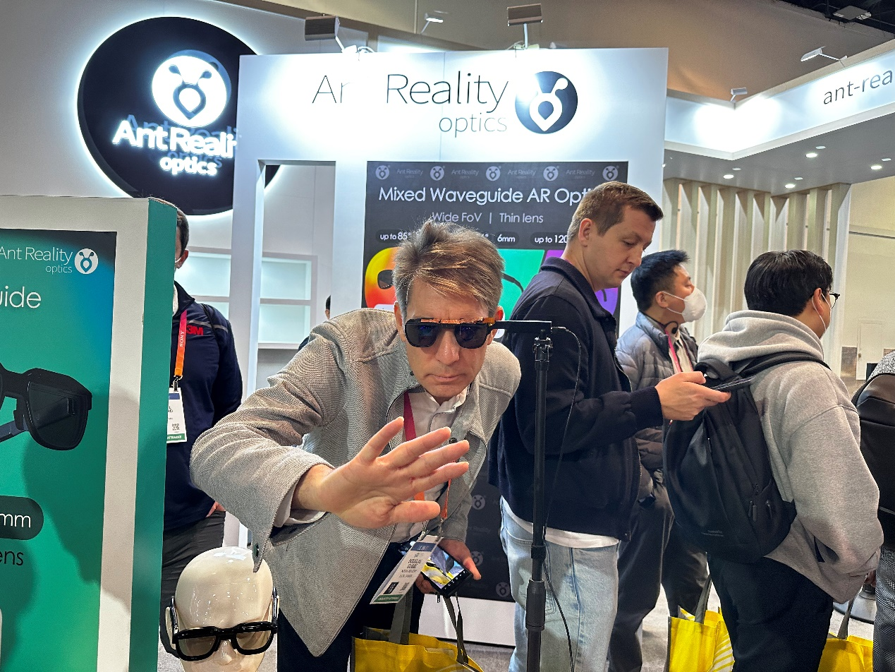 Birdbath和Pancake之后看什么——CES 2023上的大视角超薄AR光学方案