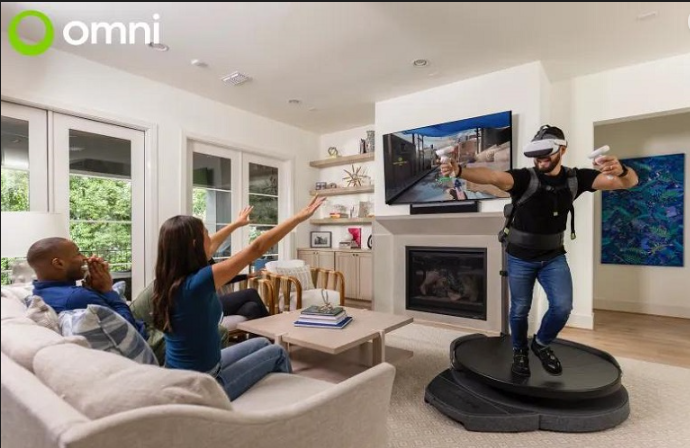 Virtuix推出VR全向跑步机Omni One