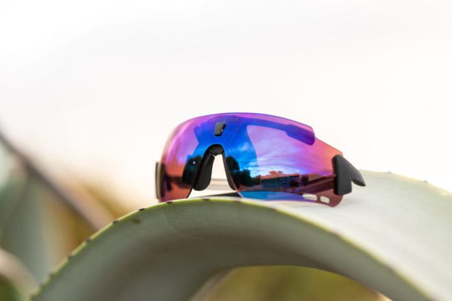 智能眼镜供应商ActiveLook 宣布兼容户外运动装备以实现AR滑翔伞