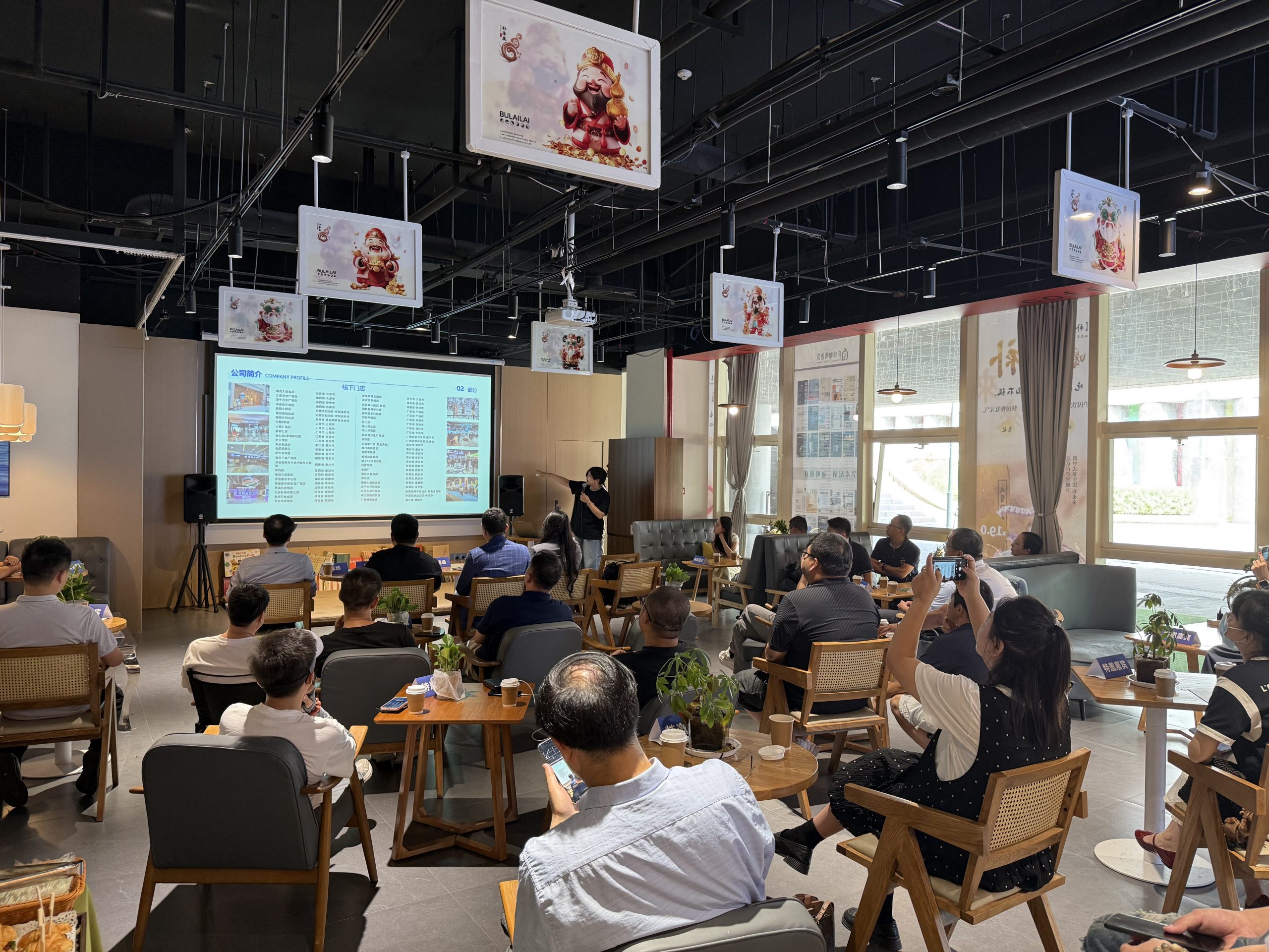 “虚实共生·聚势未来” VR内容生态路演沙龙暨金海豚奖虚拟现实数字作品大赛推介会·西安站圆满举办